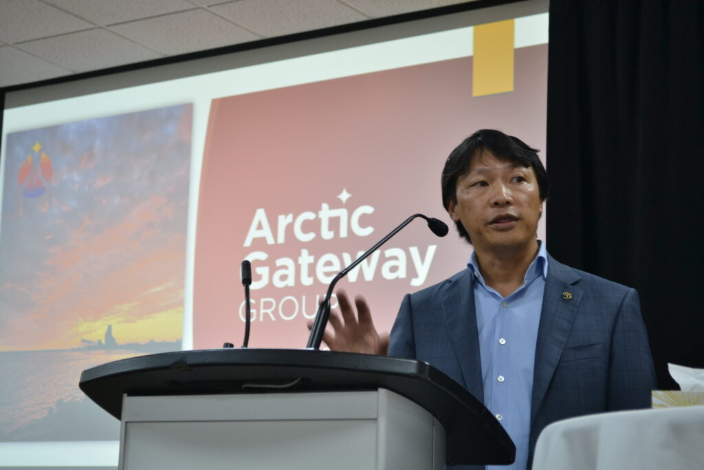 Speaker from Arctic Gateway group